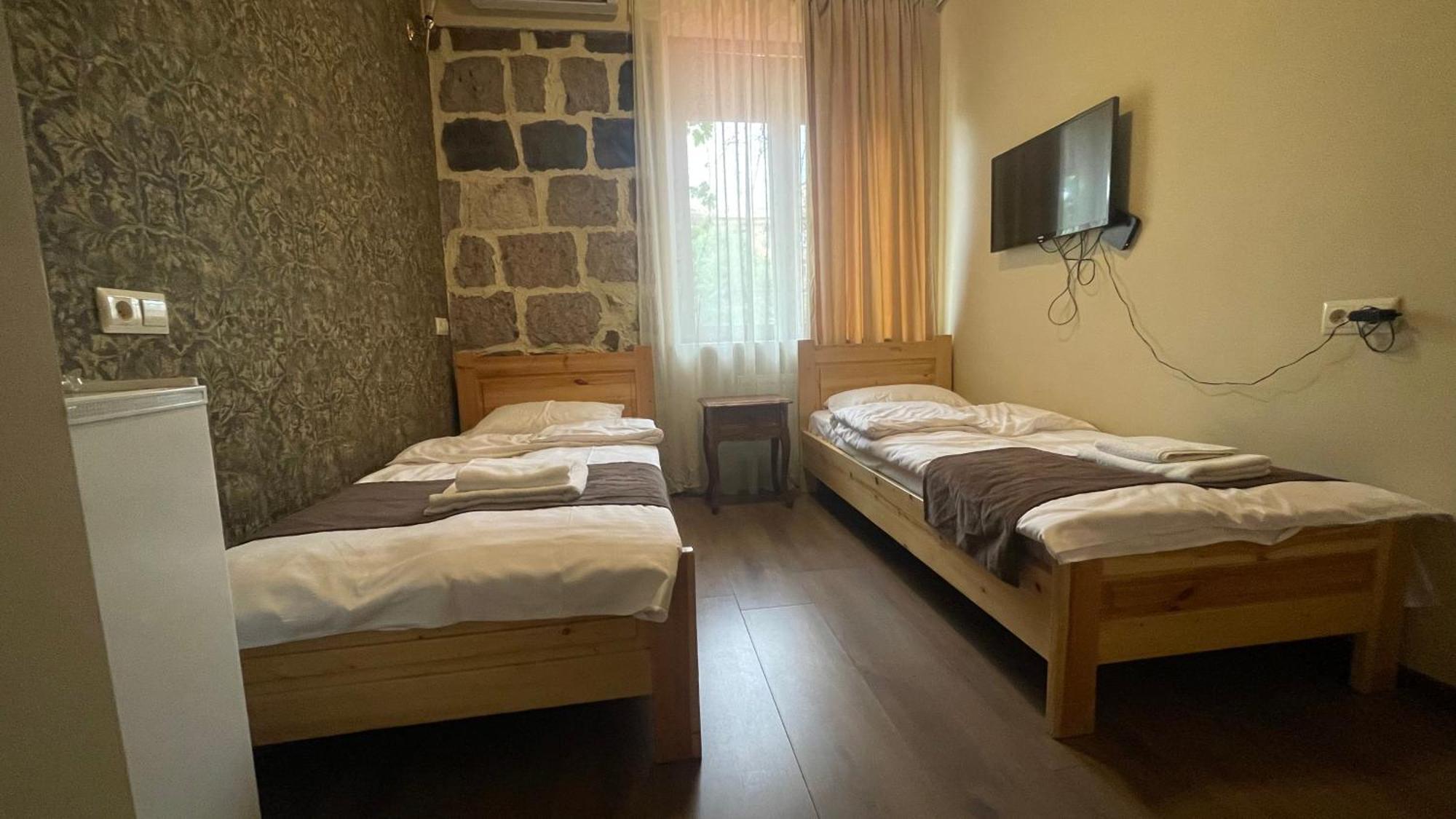 Studio Boutique Hotel At Cascade Yerevan Exterior photo