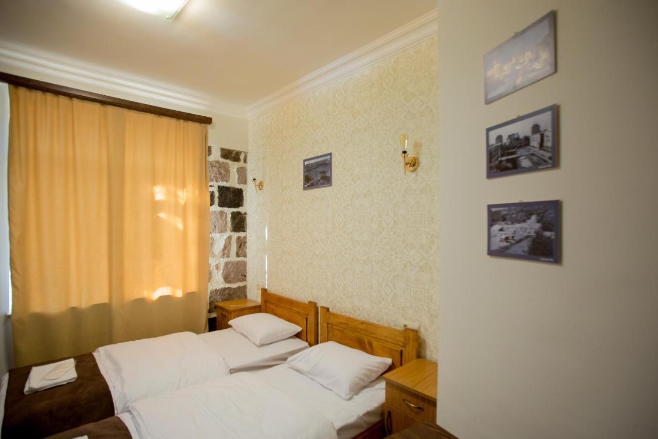 Studio Boutique Hotel At Cascade Yerevan Exterior photo
